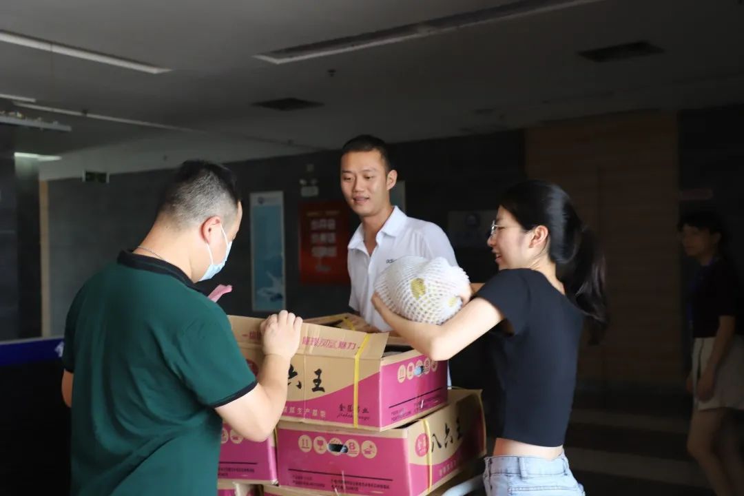 愛心鷹牌 | 萬里援疆，鷹牌助力新疆塔然其村沖刺脫貧(圖8)